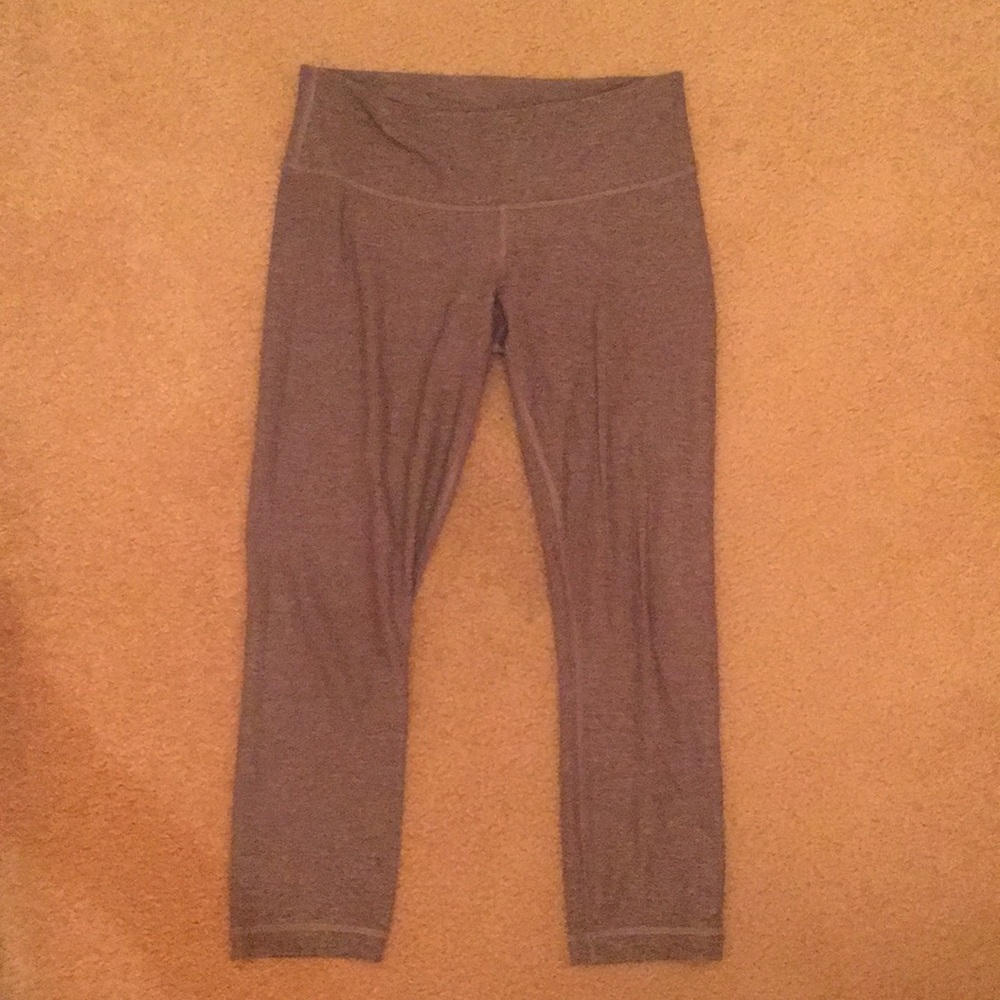 Grey Lululemon cropped leggings